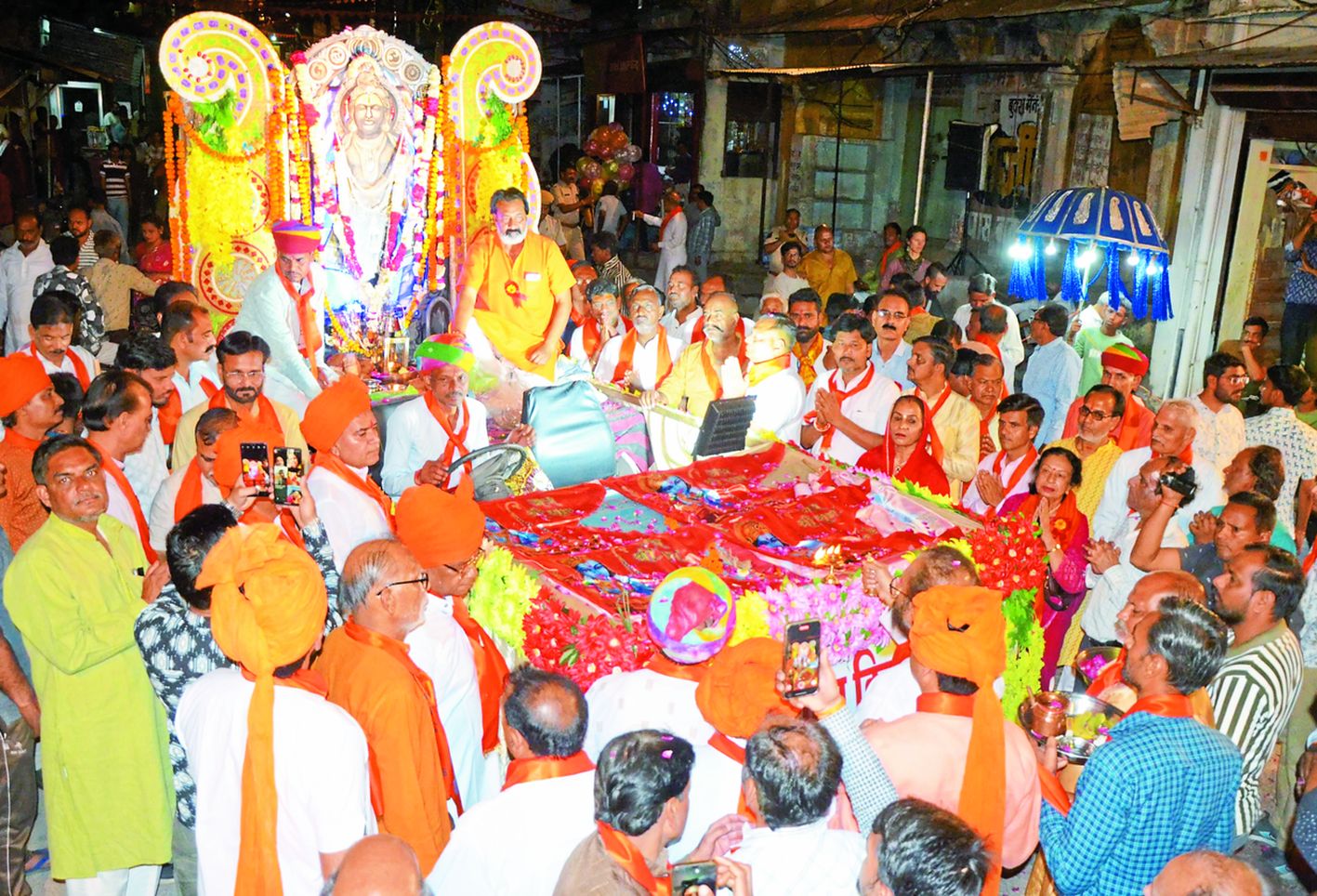 ठाठबाट से निकली मर्यादा पुरूषोत्तम श्री राम की शोभायात्रा, स्वागत में बिछाए पलक पावड़े