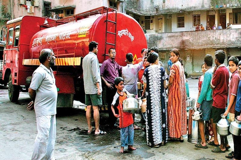 CG News: शहर के इन वार्डो में जलसंकट, खुद पैसे लगा वार्डवासियों को पानी दे रहे पार्षद