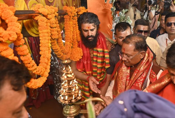 Hanuman Jayanti 2025: हनुमान जयंती के पावन अवसर पर CM साय ने किया पूजा-अर्चना, देखें Photo..