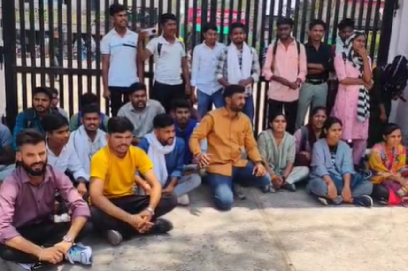 Students protest over site of Dr. Bhimrao Ambedkar statue installed in the PG college campus of khargone mp
