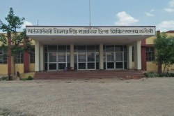 Rajasthan: महिला डॉक्टर ने CMHO और LDC के खिलाफ करवाया मामला दर्ज, शारीरिक संबंध
बनाने के दबाव का लगाया आरोप - image