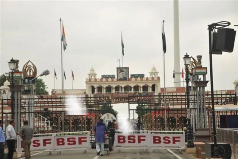 Agra to Pakistan, Pakistanis in Agra, Pakistani Citizen in Agra, Pakistani Hindu in agra, आगरा से पाकिस्तान, आगरा में पाकिस्तानी, आगरा में पाकिस्तानी नागरिक