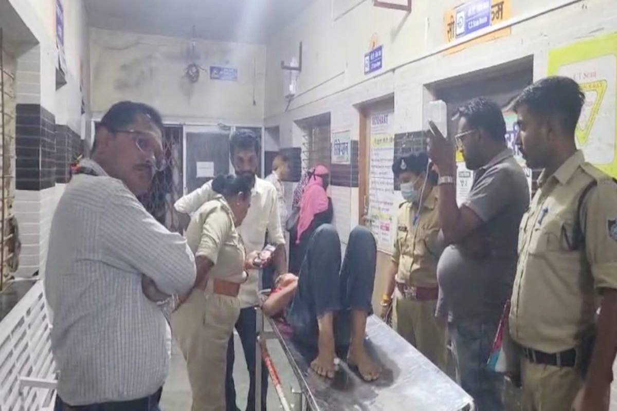 लड़की ने लड़के से बंद की बातचीत तो कर दिया हमला..