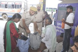हिन्दुमलकोट बॉर्डर एरिया के काबू में आए संदिग्ध युवक ने कराई पुलिस की परेड - image