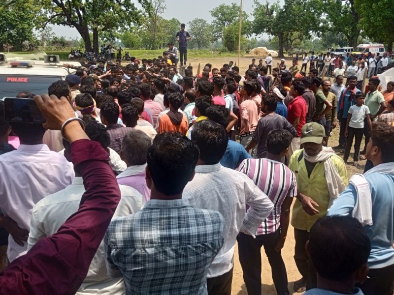 मौत के बाद मौके पर लगाया गया पिंजरा, बुलाई गई ट्रैंकुलाइज टीम