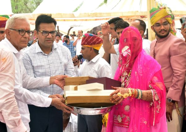 Myra of 21 crore 11 thousand