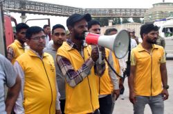 मॉक ड्रिल : फैक्ट्री पर हवाई हमला, दनदनाती मौके पर पहुंची पुलिस की गाड़ियां और
रैस्क्यू टीम - image