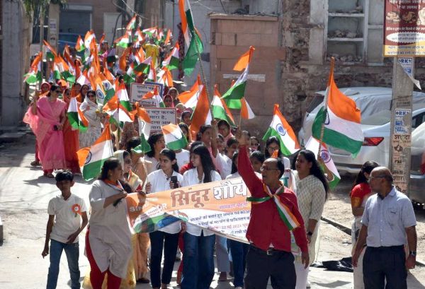 Mother power took out Vermillion Shaurya Yatra