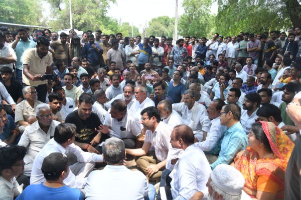 Accidents caused by cylinder blast in Bikaner Madan Market