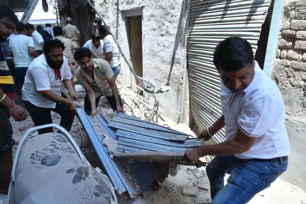 Accidents caused by cylinder blast in Bikaner Madan Market