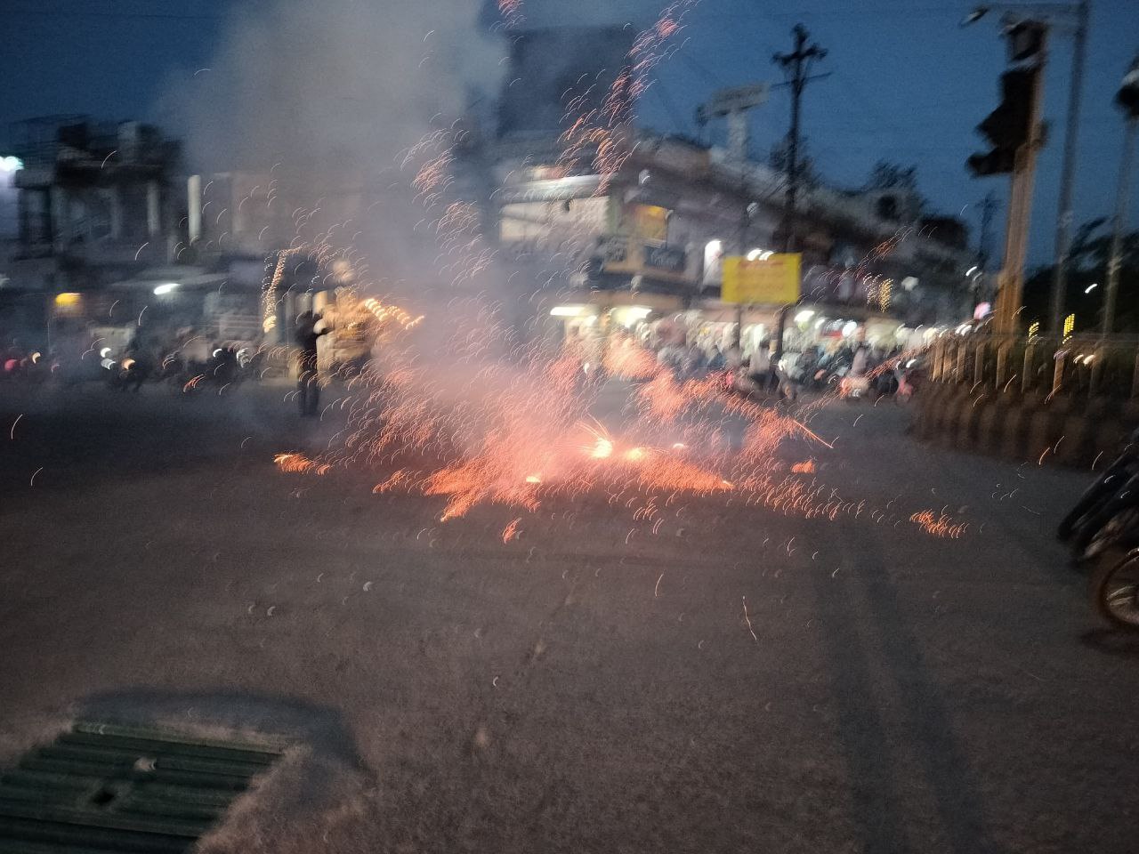 पाकिस्तान पर की गई एयर स्ट्राइक का जिलेवासियों ने दिल खोल कर किया स्वागत