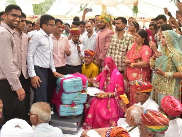 Myra of 21 crore 11 thousand