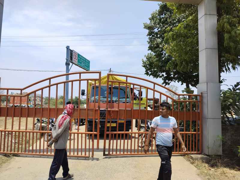 फसल बिक्री ना होने पर जताई नाराजगी, जमकर मचाया हंगामा