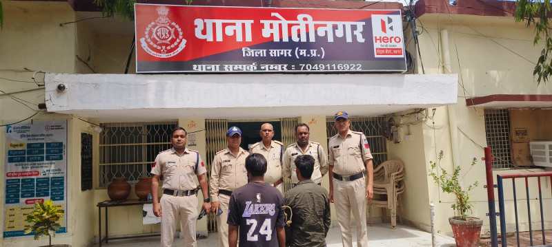 पुलिस गिरफ्त में आरोपी