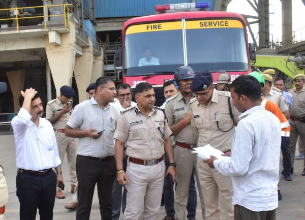 Mock Flop: Franchise on air strike, specialty police catch hold of danadnati mouse and rescue team