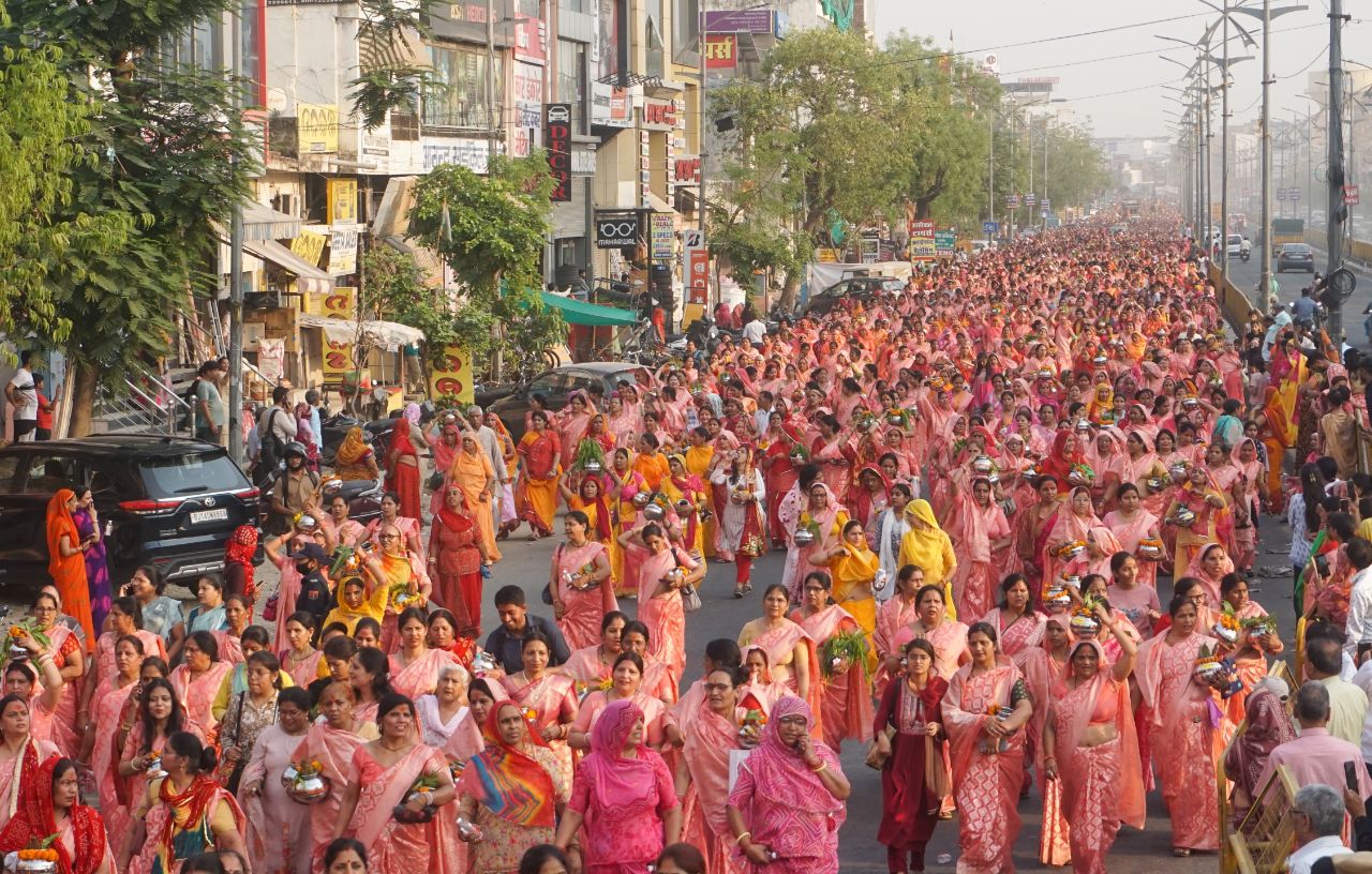 21 हजार महिलाओंकी कलश यात्रा, देखें तस्वीरें