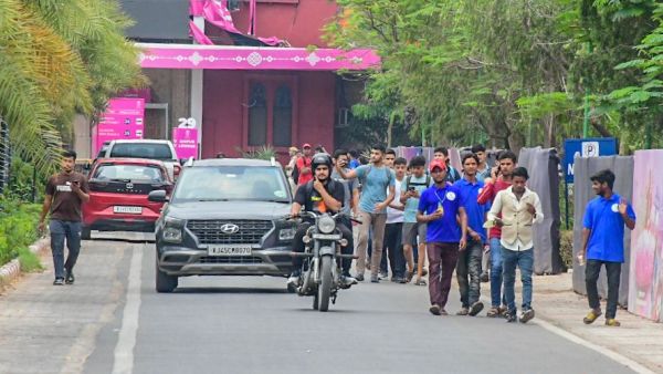 Sms stadium bomb threat