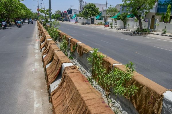 Vidhadhar nagar divider work 