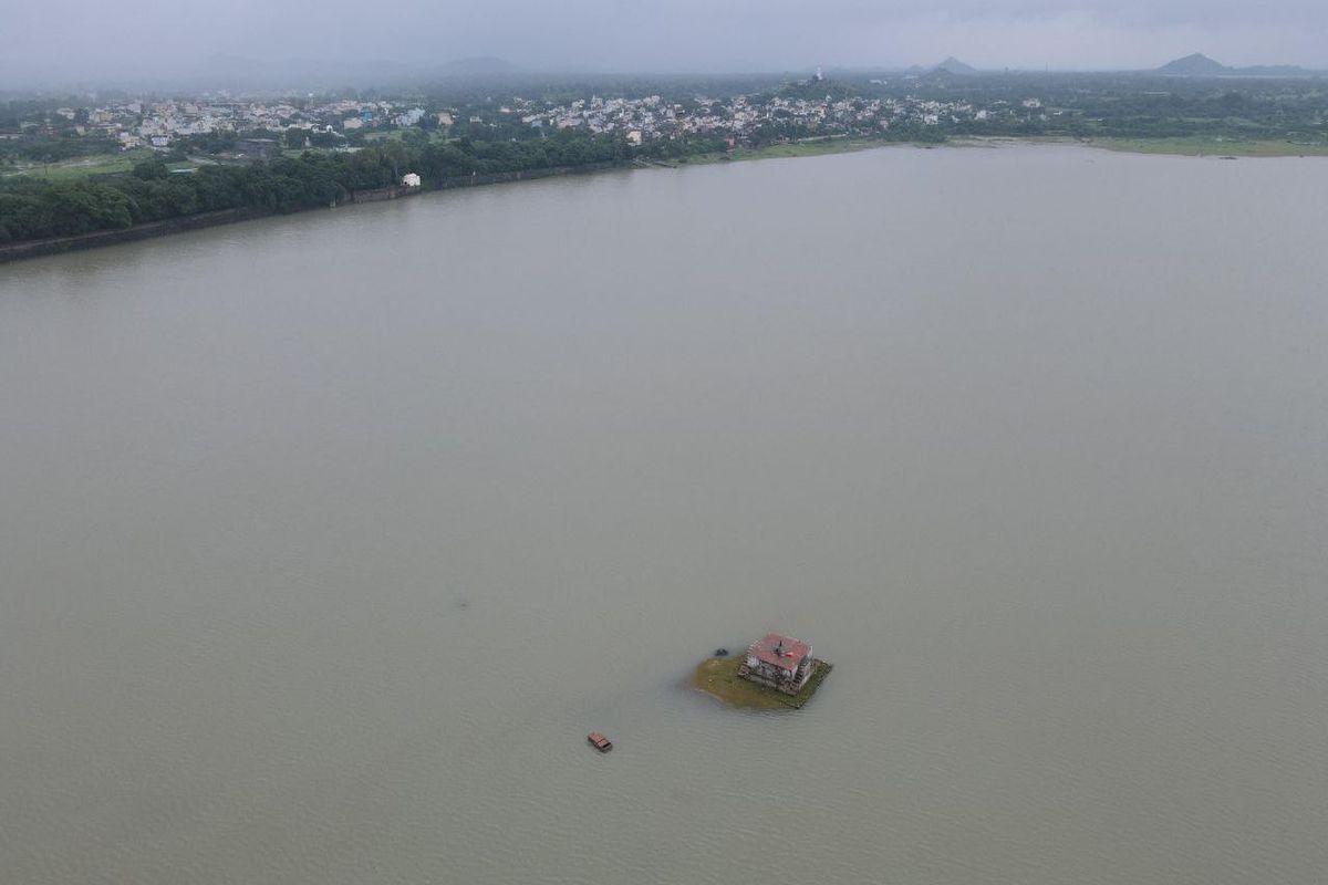 Water Resources Department will take care of 3236 ponds and dams again