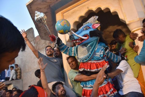 Varaha Avatar Utsav celebrated in Banshiwala temple of the city: Devotees gathered to see Varaha Leela