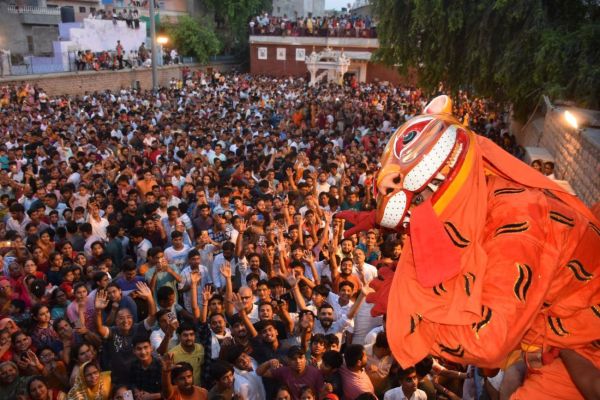Lord Narasimha appeared after tearing the pillar, killed Hiranyakashyap, echoed cheers
