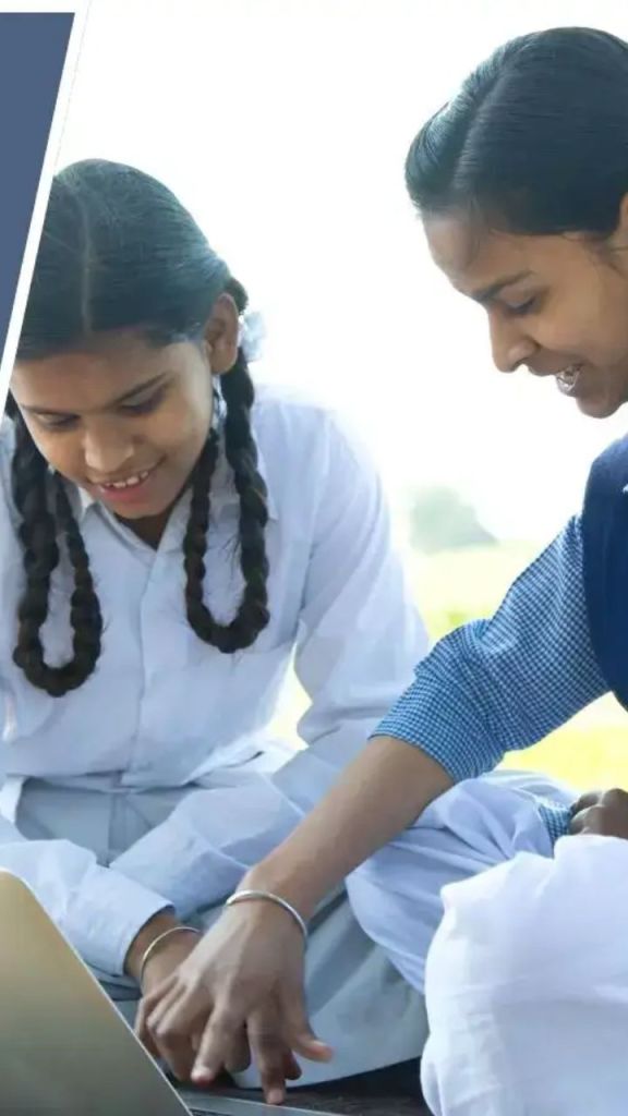 CG Board Exam 2025: 10वीं-12वीं के इन छात्रों को मिलेंगे दो-दो लाख रुपए, जानें..