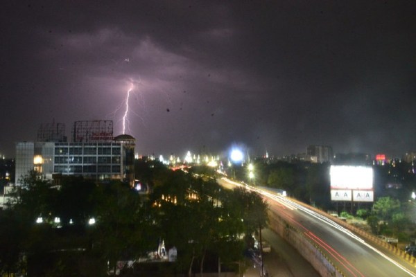 Monsoon 2025: 1 जून को केरल में दस्तक देगा मानसून! प्रदेश के कई जिलों में बिगड़ेगा मौसम का मिजाज, होगी बारिश