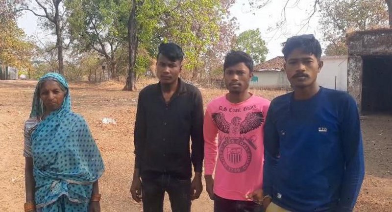 हैण्डपंप उलग रहे हवा, नल जल योजना का कार्य धीमी गति से चलने से हो रही परेशानी