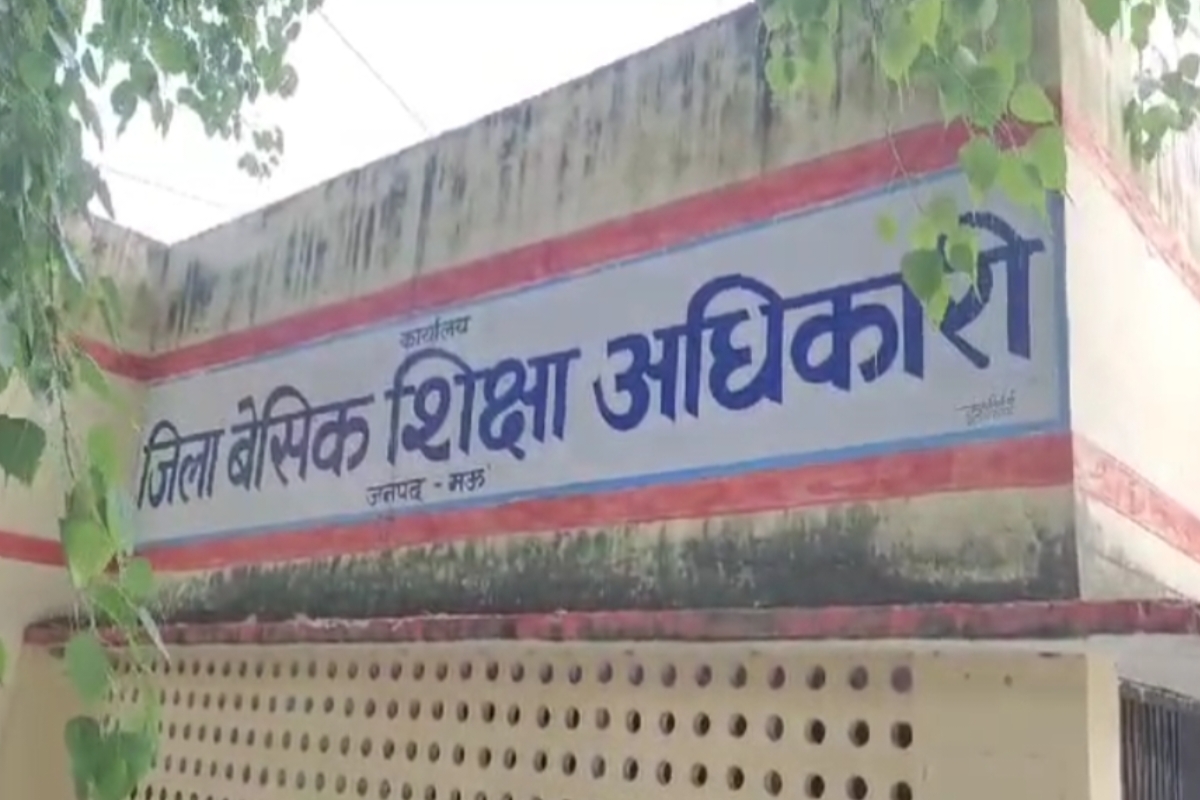 Mau News: वैज्ञानिक बनेंगे परिषदीय स्कूलों के बच्चे, जायेंगे इसरो,13 बच्चों का
हुआ चयन