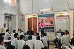 Gonda News: गर्मी के मौसम में हीट वेव से ऐसे करें बचाव, छात्र-छात्राओं को दिया
गया विशेष प्रशिक्षण - image