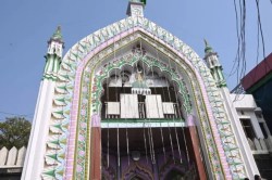 Dargah Fair: दरगाह मेले को लेकर अनुमति ना मिलने पर प्रशासन के आदेशों को इलाहाबाद
हाईकोर्ट में चुनौती - image