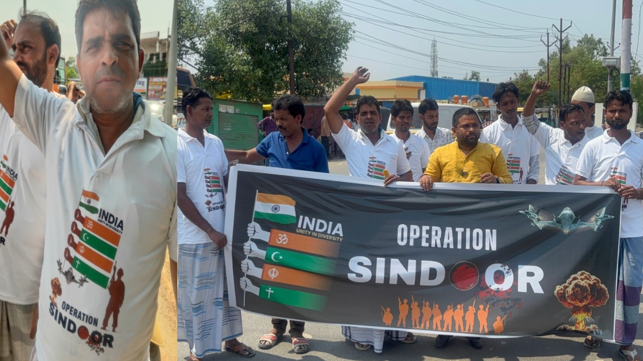 मऊ में मुस्लिम एकता संघ ने दिया भारतीय सेना को समर्थन: गाजीपुर तिराहे पर पैदल
मार्च कर लगाए भारत माता की जय के नारे - image