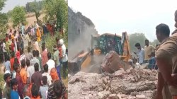 Mau News: दीवार गिरने से दो मासूमों की मौत, मचा कोहराम - image
