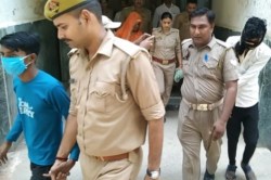 Fatehpur: दुष्कर्म के बाद हत्या के मामले में मुख्य आरोपी को फांसी सहयोगी महिला
और युवक को 7 वर्ष की सजा अर्थ दंड भी लगा - image