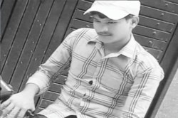 Gonda: बहनोई के घर से निमंत्रण कहकर लौट रहे बाइक सवार को रोडवेज बस ने मारी ठोकर
दर्दनाक मौत - image