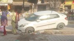 अनदेखी की पराकाष्ठा, एक ही दिन में तीन वाहन धंसे - image