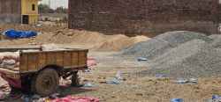 पोरसा में 4.95 करोड़ से हो रहा सडक़ व नाले का घटिया निर्माण - image