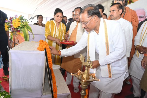 रायपुर में आयोजित समाधान शिविर में शामिल हुए CM साय, कहा- सुशासन से संवर रहा है, छत्तीसगढ़ आगे बढ़ रहा है...