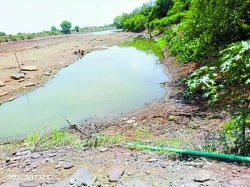 घटेरा रेलवे स्टेशन पर यात्रियों को सप्लाई किया जा रहा दूषित पानी, जिम्मेदार
अनजान - image