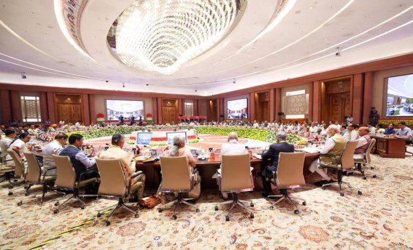 नई दिल्ली में आयोजित नीति आयोग की शासी परिषद् की दसवीं बैठक में CM साय हुए शामिल, देखें Photo..