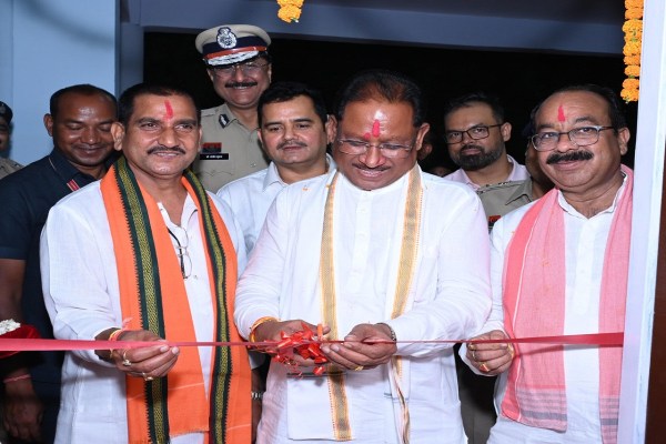 CCTV कैमरा नेटवर्क, उन्नत पुलिस कंट्रोल रूम और प्रेस क्लब के नवनिर्मित भवन का CM साय ने किया लोकार्पण, देखें तस्वीरें