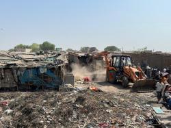 चंडोला तालाब से हटाए जा चुके हैं 12000 से अधिक कच्चे पक्के मकान - image