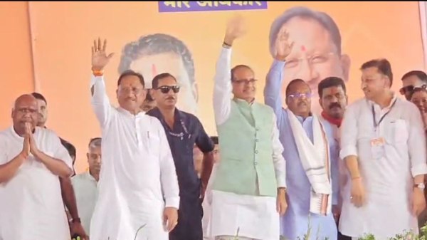 CG News: मोर आवास मोर अधिकार कार्यक्रम में पहुंचे केंद्रीय मंत्री शिवराज सिंह चौहान, देखें 
