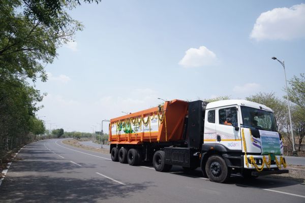 CG News: मुख्यमंत्री ने देश के पहले हाइड्रोजन फ्यूल ट्रक को दिखाई हरी झंडी, ग्रीन ट्रांसपोर्ट को मिलेगा बढ़ावा, देखें