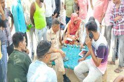 दूल्हा दुल्हन को लेकर रफूचक्कर, टीम दस्तावेज जांचती रह गई - image