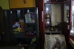 तीसरी मंजिल पर सोता रहा पुत्र, चोर ले उड़े 25 लाख के जेवरात - image