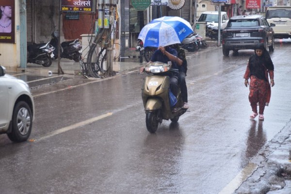 Pre Monsoon: प्री-मानसून ने पकड़ी रफ्तार! अगले 7 दिनों तक बारिश के आसार, 22 जिलों में ऑरेंज-येलो अलर्ट