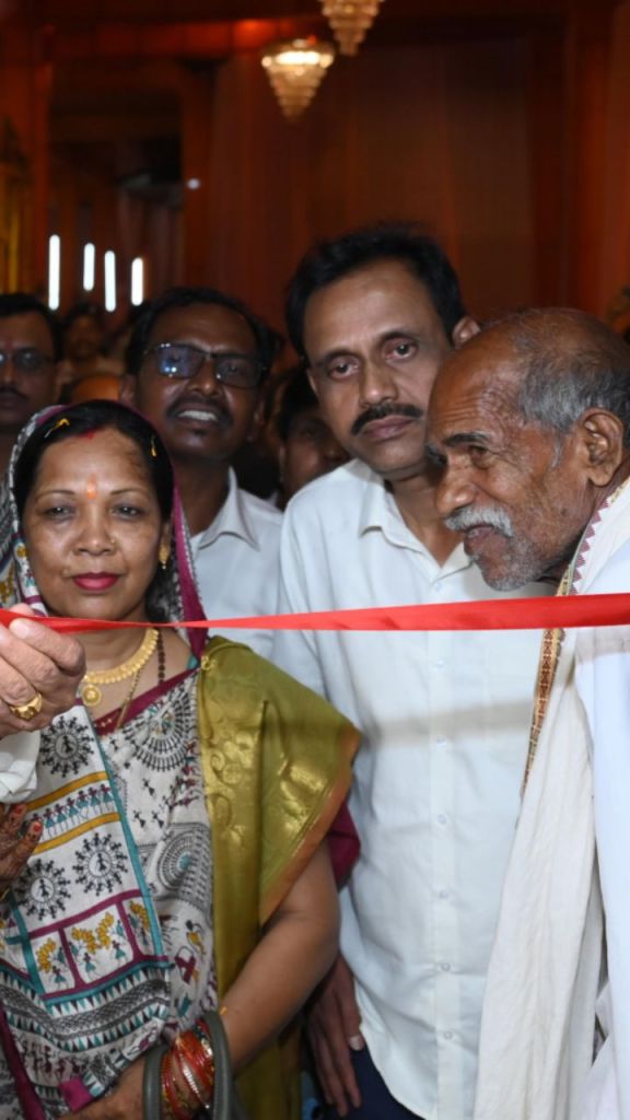 PM Awas Yojana: CM साय ने हितग्राही को दी नए आवास की चाबी...