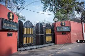 CG News: राज्यपाल ने मेधावी विद्यार्थियों का किया सम्मान, पांच-पांच हजार रूपये प्रोत्साहन राशि दी, देखें 
