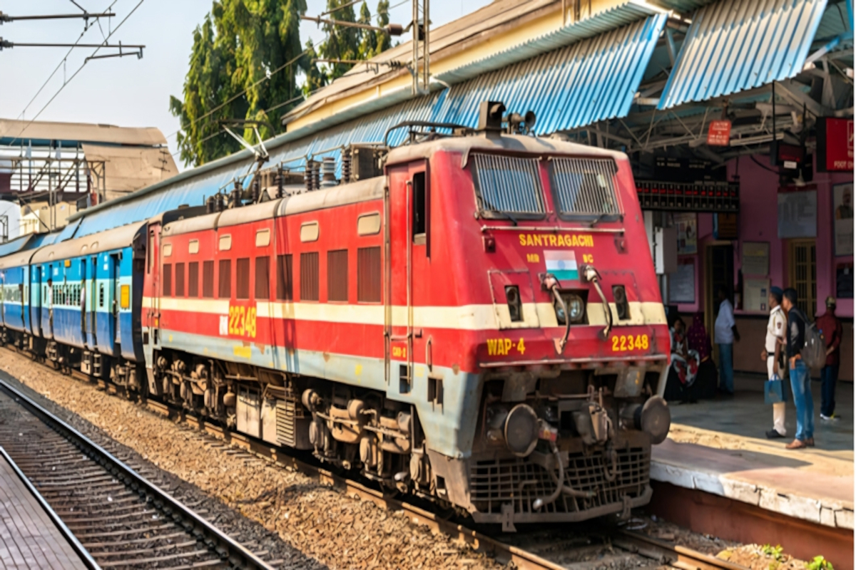 Railway News: 35 घंटे लेट ट्रेनें बनीं यात्रियों की मुसीबत: गर्मी, धूप और
अनिश्चितता से बेहाल मुसाफिर